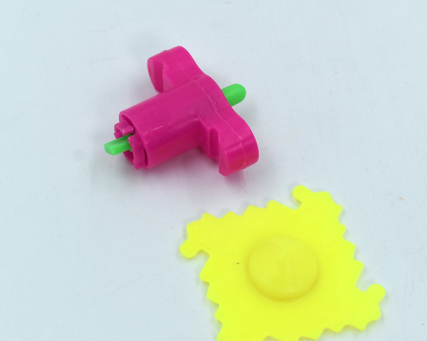 Toy spinner launcher for kids
