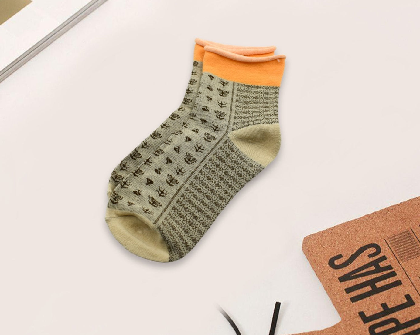 Classic socks with thickened material for added comfort