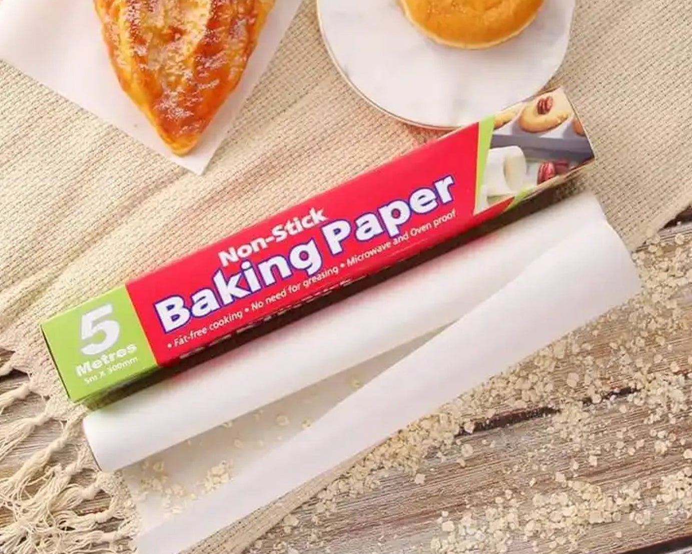 Non Stick Microwave & Oven Proof Parchment Paper/ Baking Paper/ Food Wraping Paper, Easy to Tear, Easy to Clean, for Grilling, Cooking, deep Fryer, White