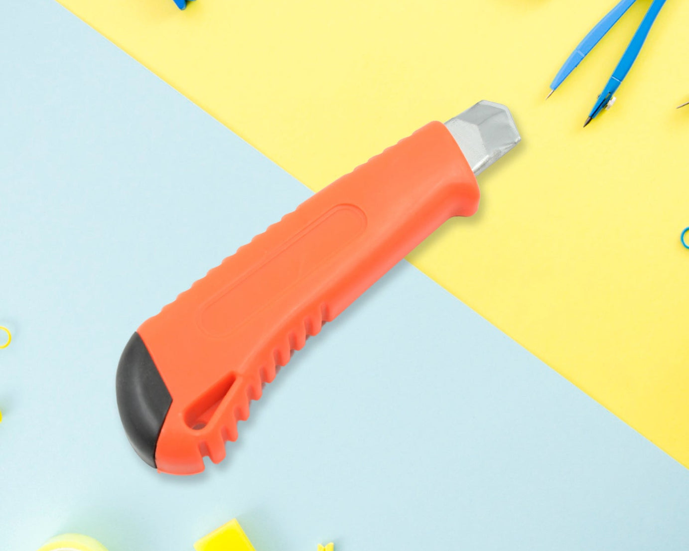 Multi-Use Iron Cutter, Cutting Blade and Precision Knife Blade, Utility Knife - Heavy Duty Industrial Cutter Knife (18mm)