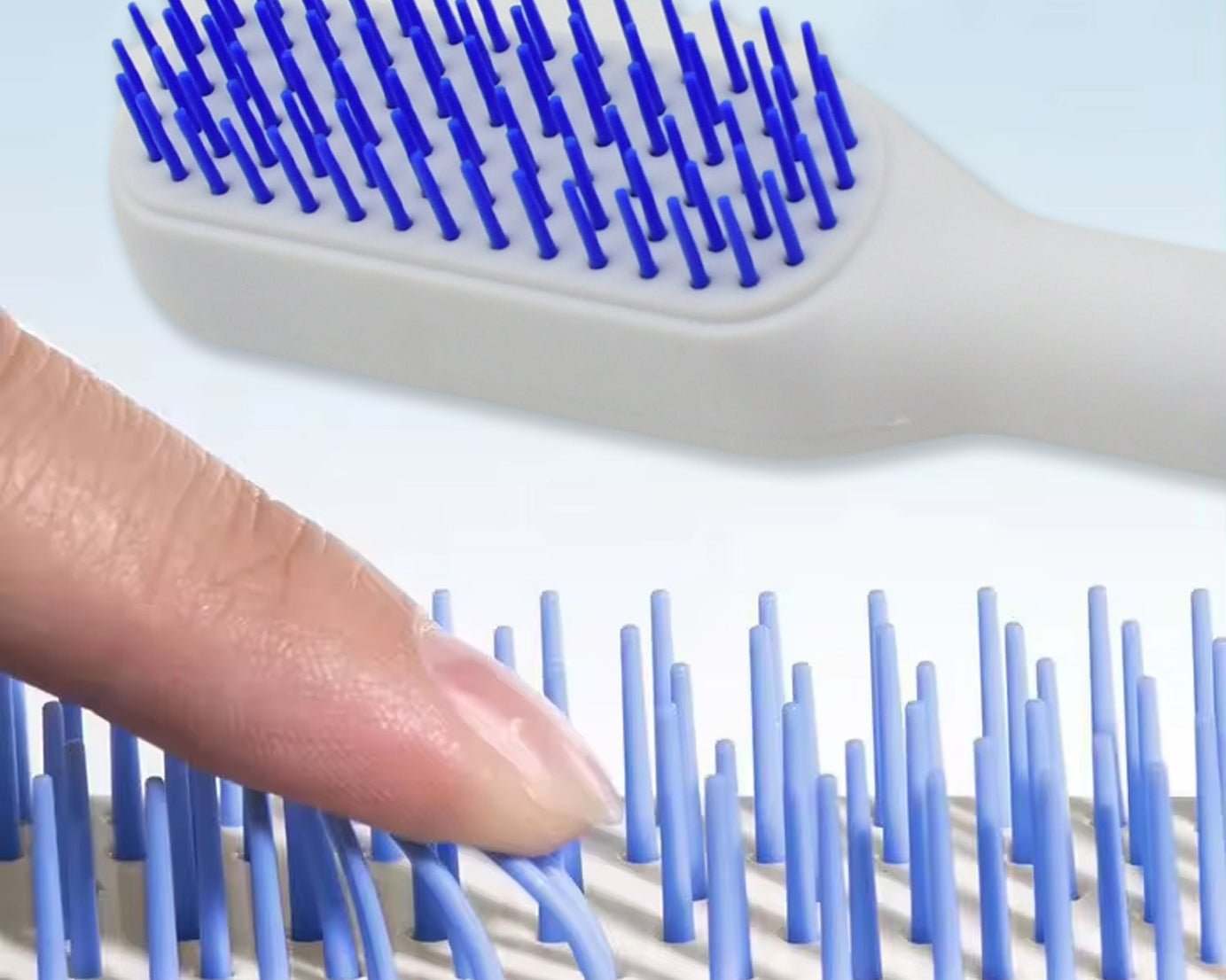 Self-Cleaning Hairbrush, Self-Cleaning Anti-Static Detangling Massage Comb, One-pull Clean Scalable Rotate Lifting Self Cleaning Hairbrush Hair Styling Tools