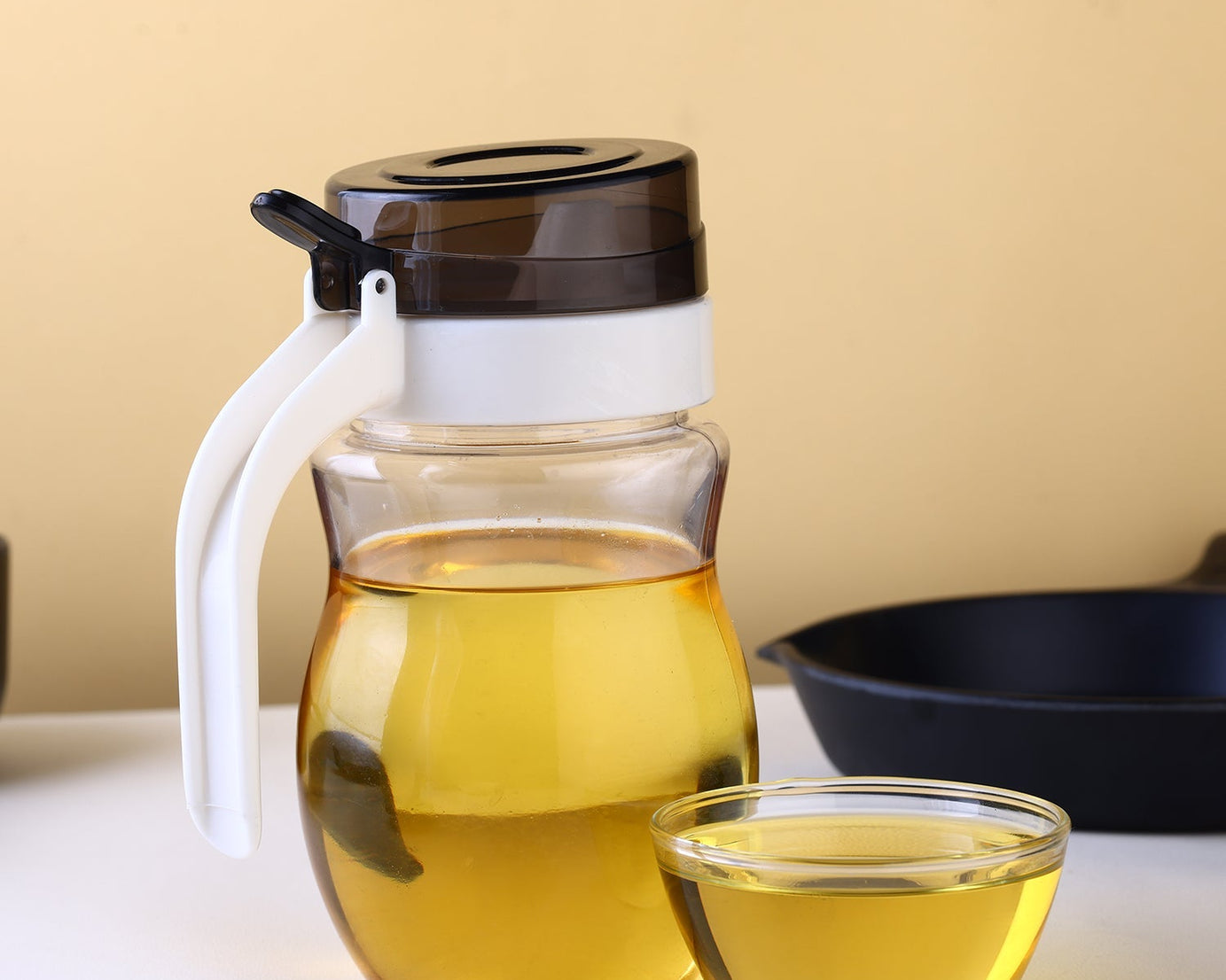 Kitchen oil dispenser sleek design.