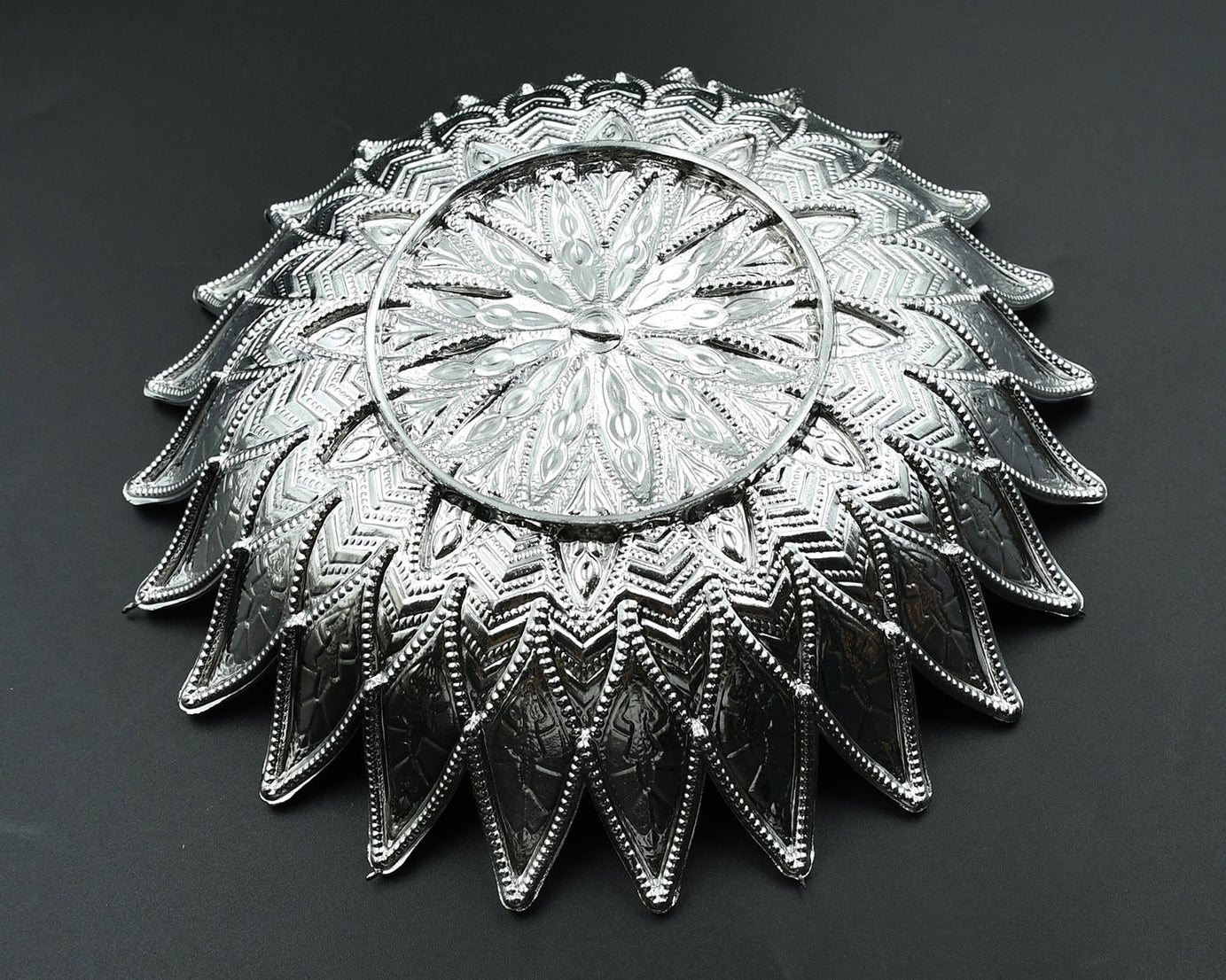 Traditional Design Serving Tray, Plastic Silver Finish Serving Tray, Multipurpose Tray, Decorative Tray, Mukhwas Serving Tray (1 Pc )