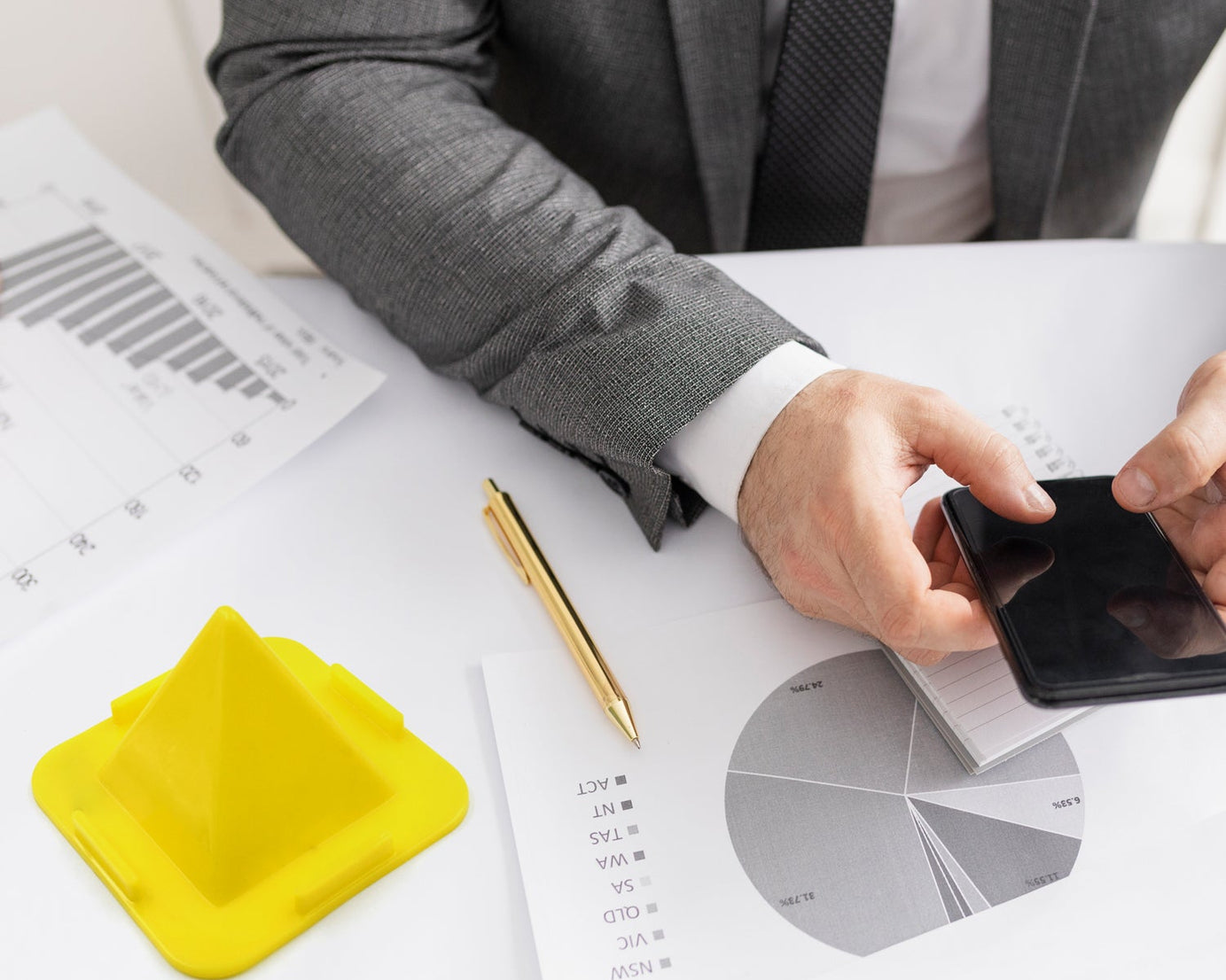 Virgin Mobile Accessories Universal Portable Four-Sided Pyramid Shape Desktop/ Table Mobile Holder Stand for car dashboard recording on desk vent office holder