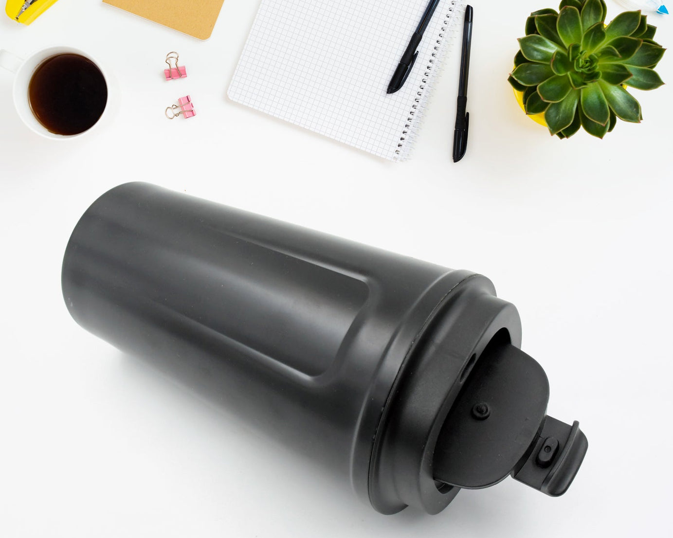 12512 Inside Stainless Steel & Outside Plastic Vacuum Insulated  Insulated Coffee Cups Double Walled Travel Mug, Car Coffee Mug with Leak Proof Lid Reusable Thermal Cup for Hot Cold Drinks Coffee, Tea (1 Pc)