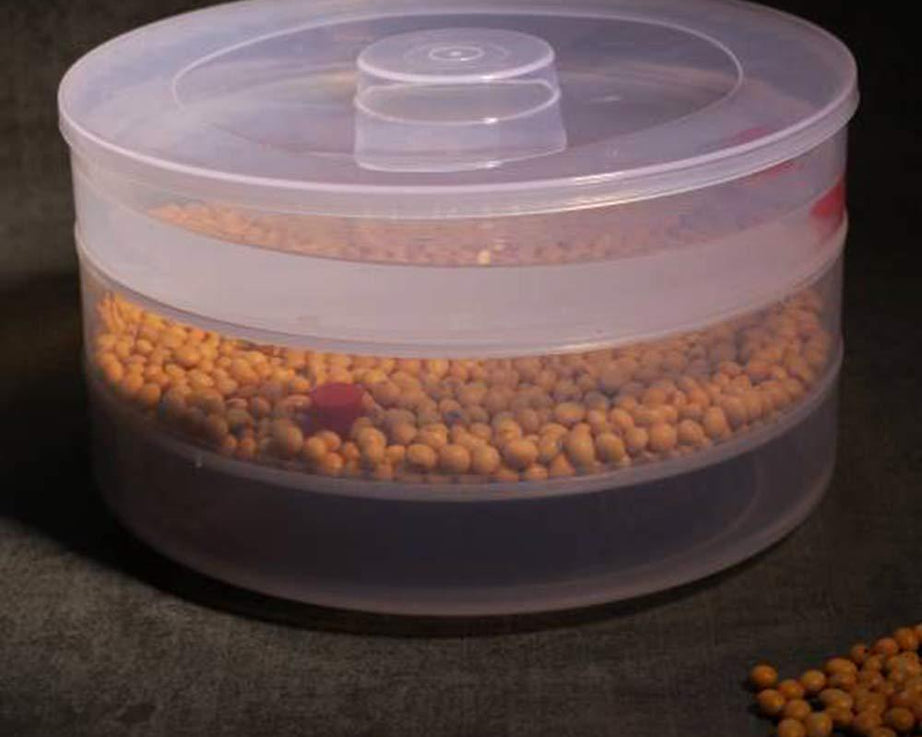 Kitchen sprout maker with 3 compartments