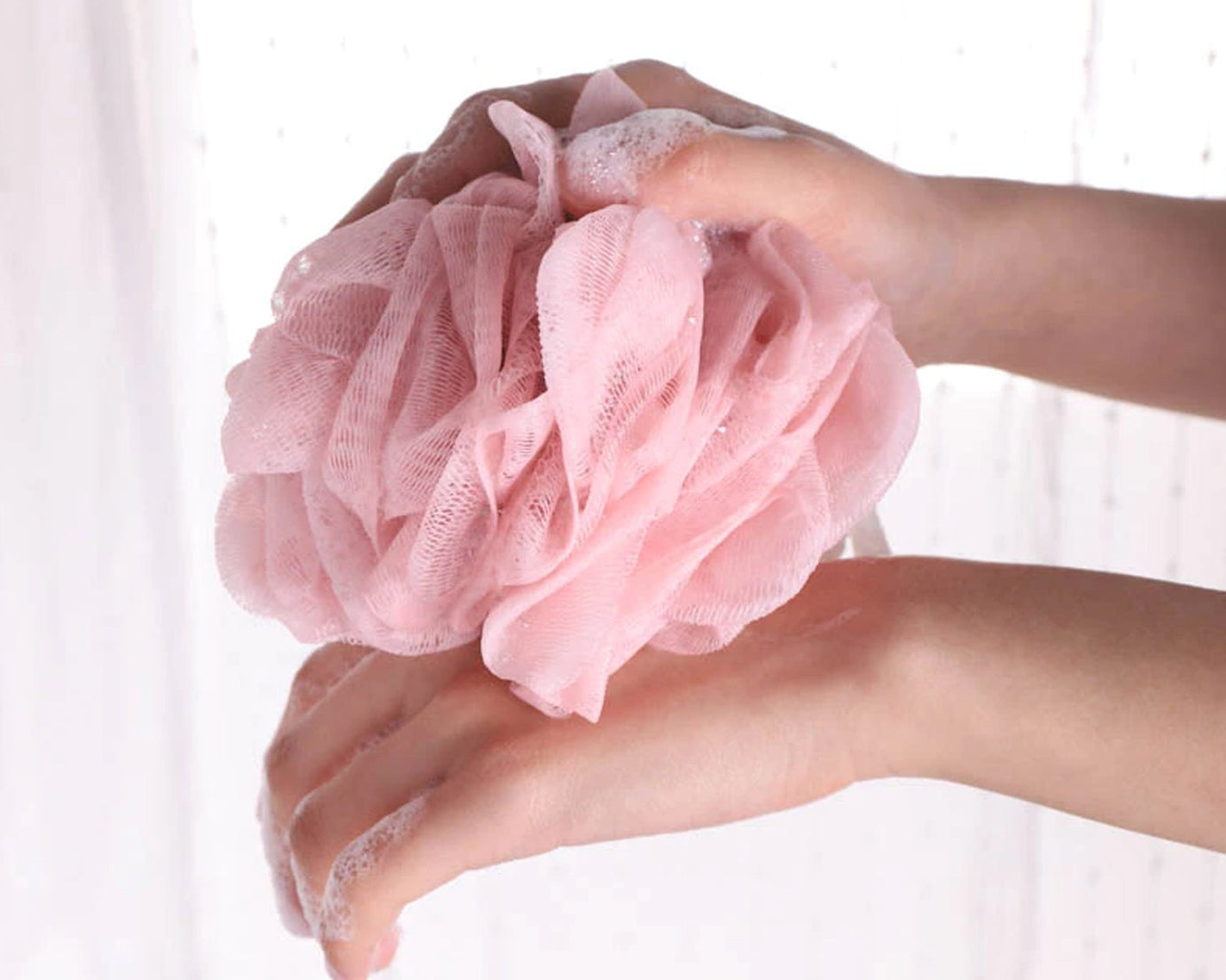 Bath scrubber and loofah sponge for cleaning