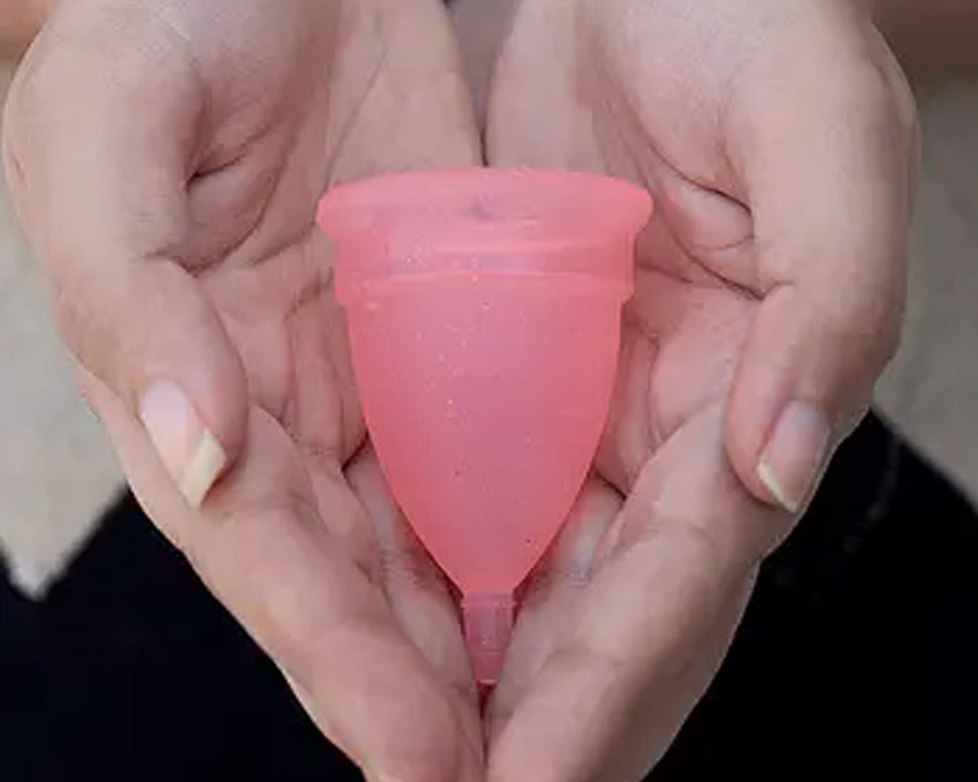 6112B REUSABLE MENSTRUAL CUP USED BY WOMEN AND GIRLS DURING THE TIME OF THEIR MENSTRUAL CYCLE