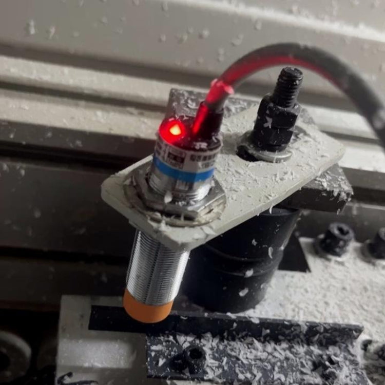 OMCH LJ18A3-8-Z/BX DC NPN 3-Wire Normally Open Sensors Inductive M18 Proximity Switch, LJ18A3-8-Z/BX