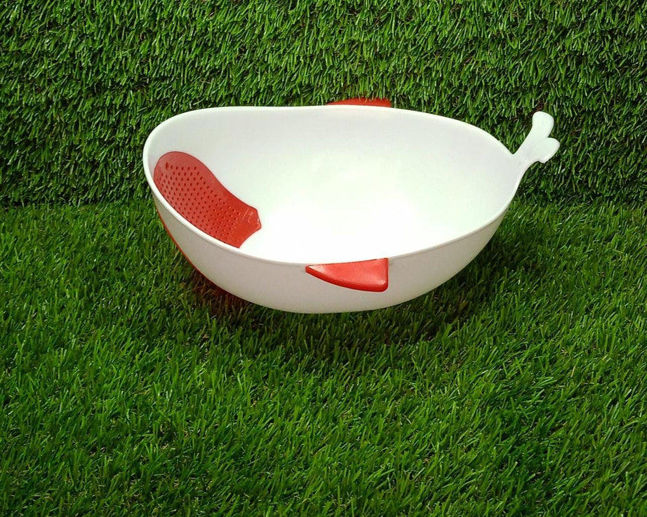 Versatile plastic bowl with strainer for various foods
