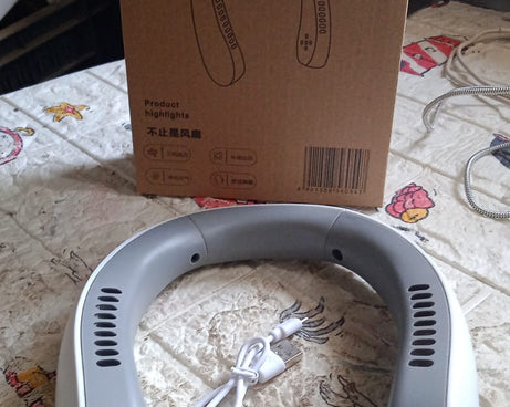 Neck Fan, Portable and Wearable Personal Fan, USB Rechargeable, Headphone Design, Neckband Fan with 3 Speeds, suitable for outdoor family sports travel