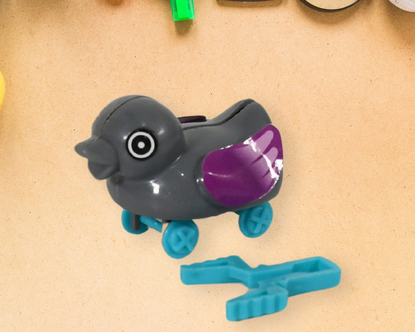 Small push back duck toy, Ejectable spring tail duck, Small DIY duck Toy