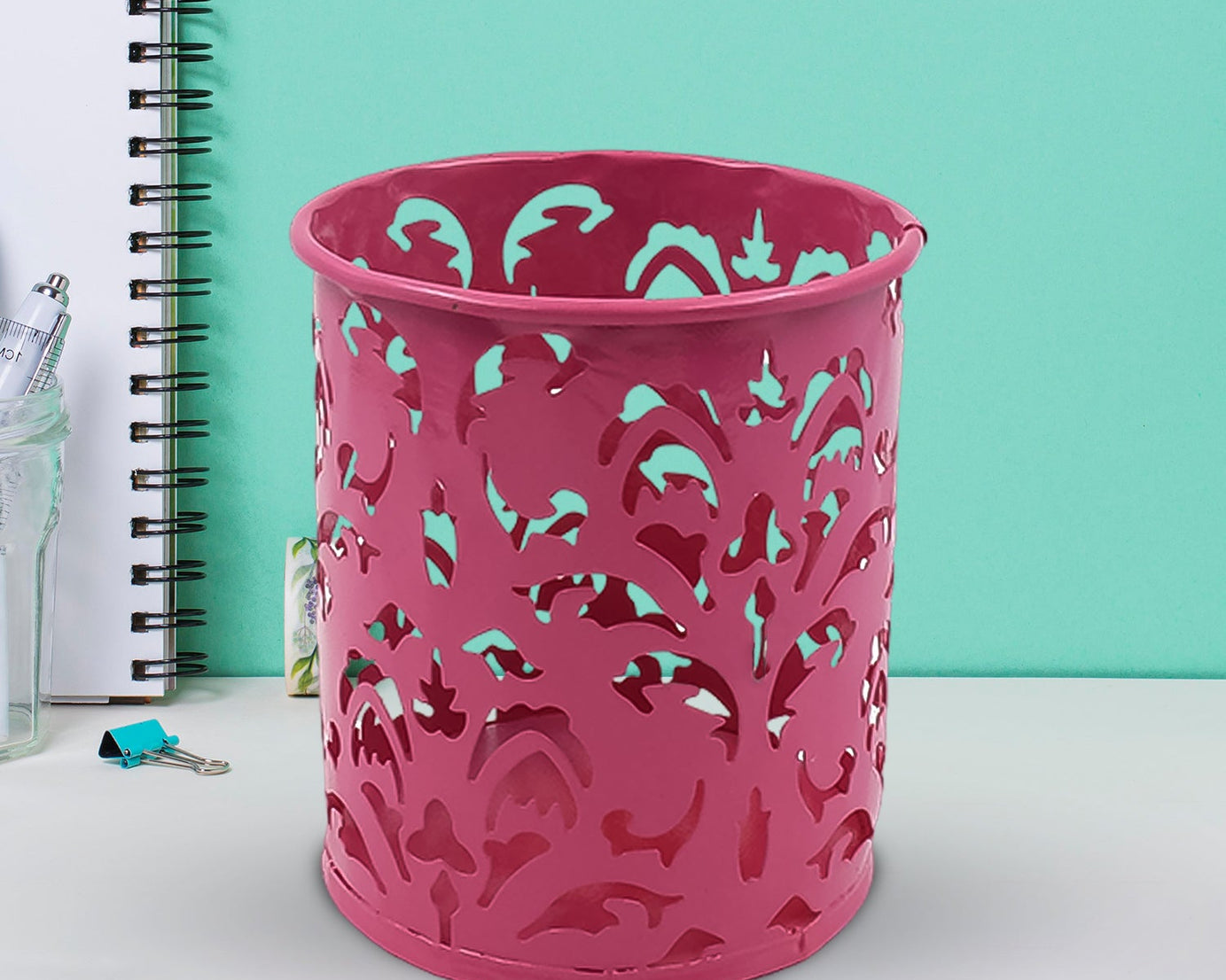 Pen Holder