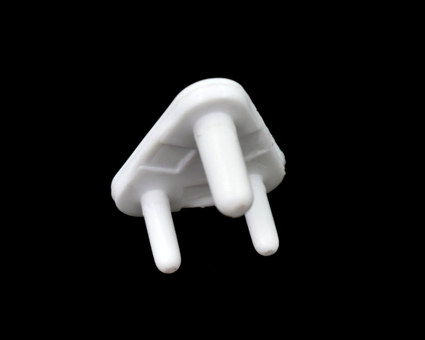 Electrical outlet plug protectors, 100 pieces for safety