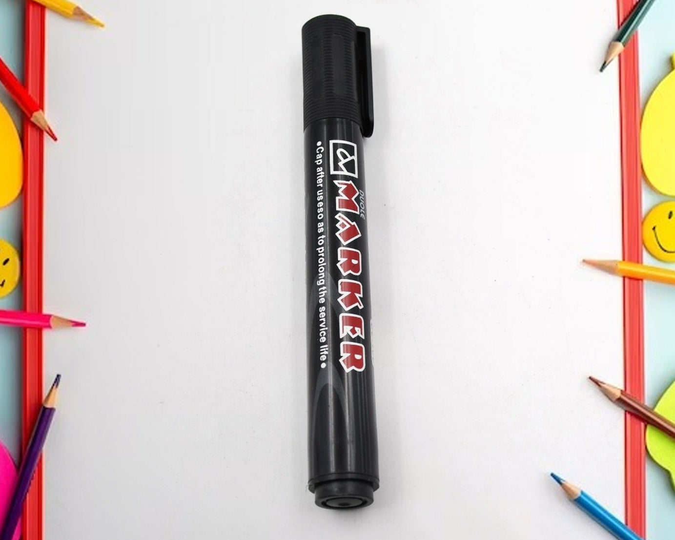 Set of permanent markers in various colors