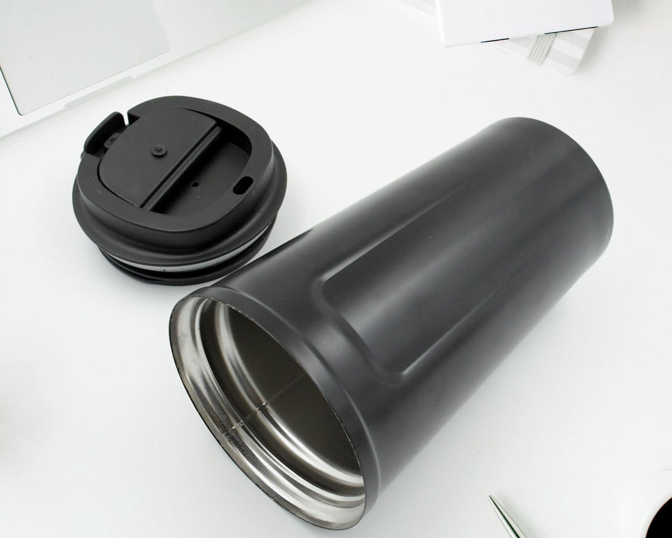 12512 Inside Stainless Steel & Outside Plastic Vacuum Insulated  Insulated Coffee Cups Double Walled Travel Mug, Car Coffee Mug with Leak Proof Lid Reusable Thermal Cup for Hot Cold Drinks Coffee, Tea (1 Pc)