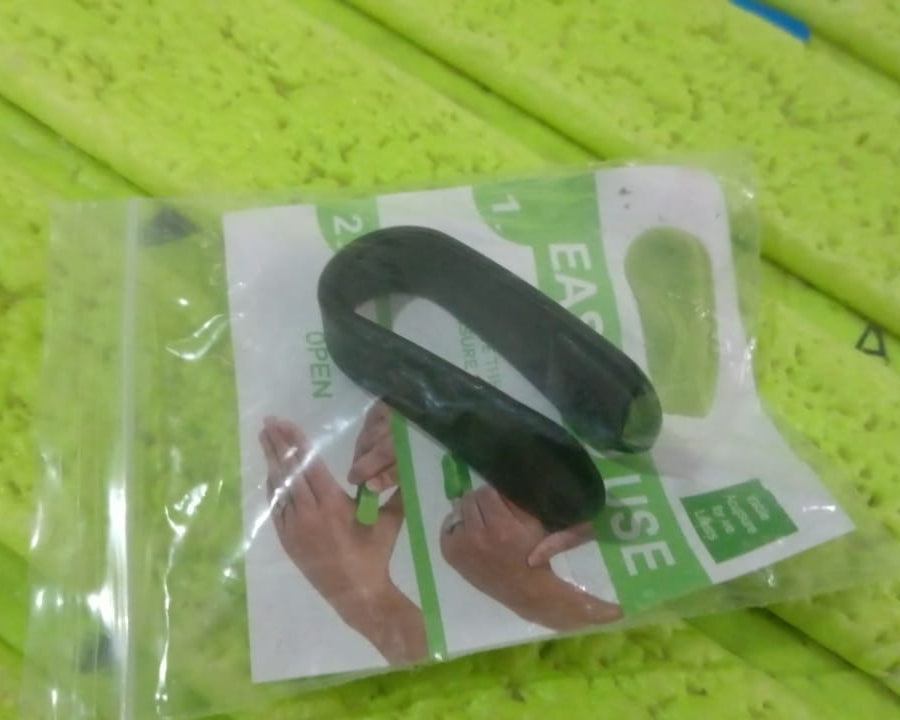 Sugar Control LI4 Acupressure Point Clip, Hand Pressure Massage Clip (1 Pc / Mix Color)