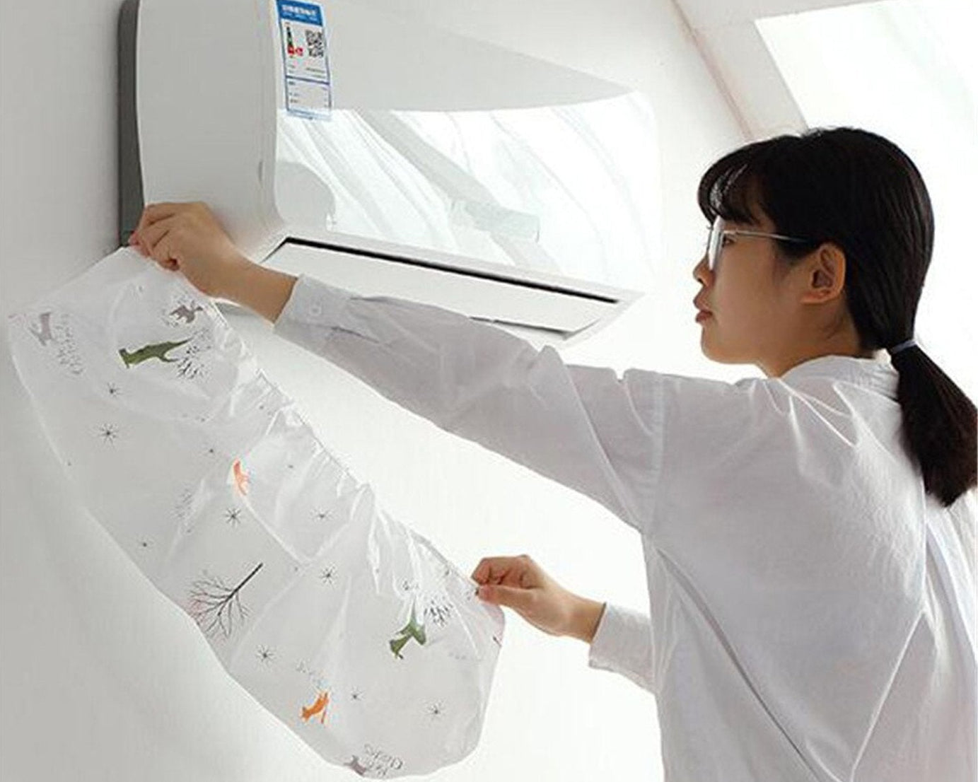 Foldable AC cover to keep dust out