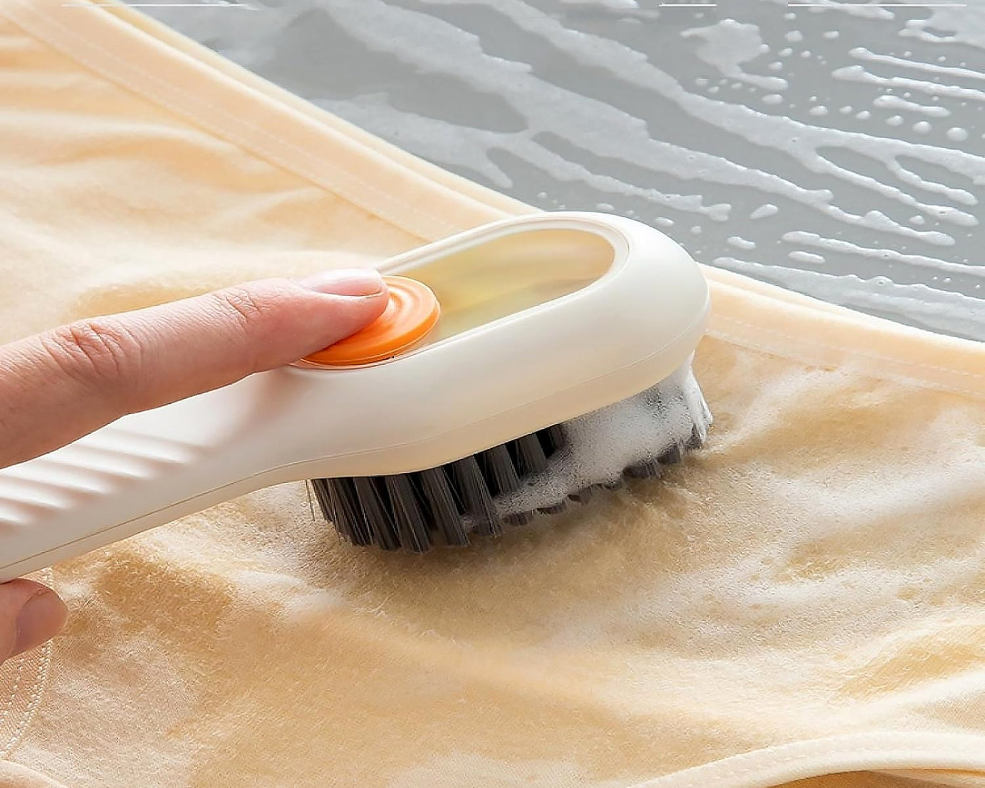 Multifunctional Scrubbing Brush with Liquid / Soap Dispenser, Cleaning Brush with Liquid / Soap Dispenser, Shoe Brush for Cleaning, Cloth Cleaning Brush with Handle Liquid Shoe Brush For Shoe Clothes (1 Pc)