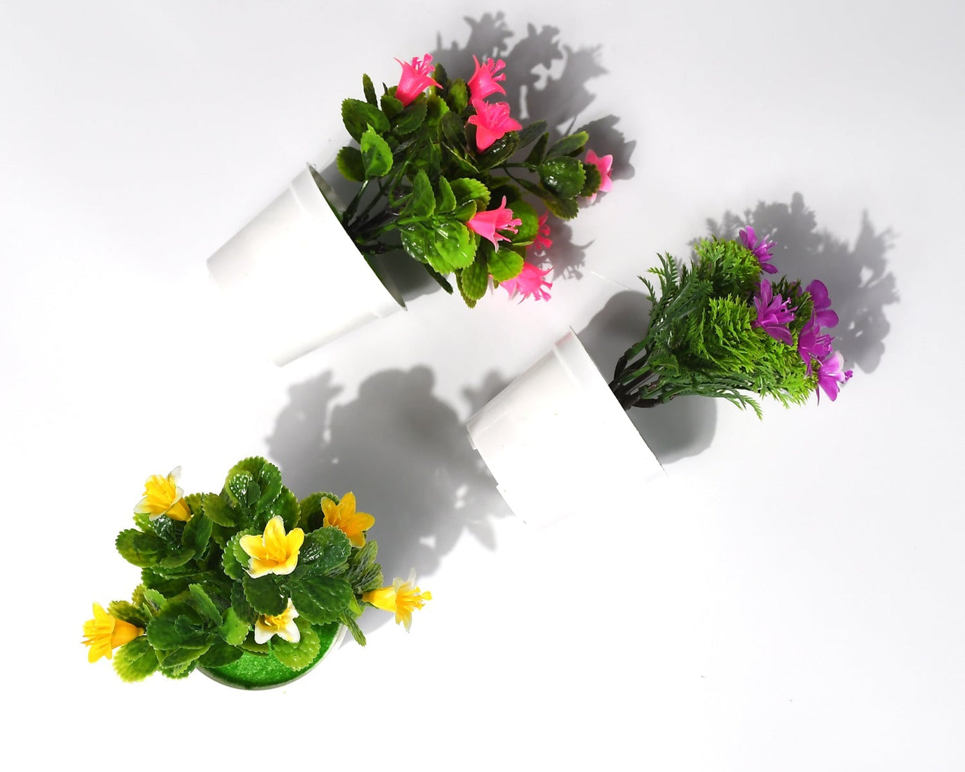 Flower Pot Artificial Decoration Plant | Natural Look & Plastic Material For Home , Hotels , Office & Multiuse Pot