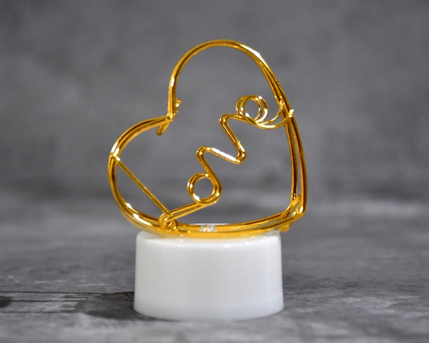 Flameless heart candles for parties.