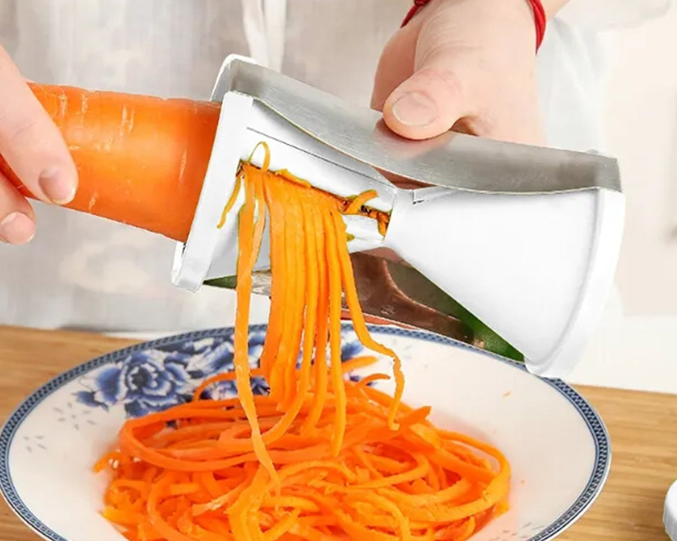 Portable Spiralizer Vegetable Slicer Handheld Spiralizer Peeler Stainless Steel Spiral Slicer For Salad Vegetables Fruit Slicer