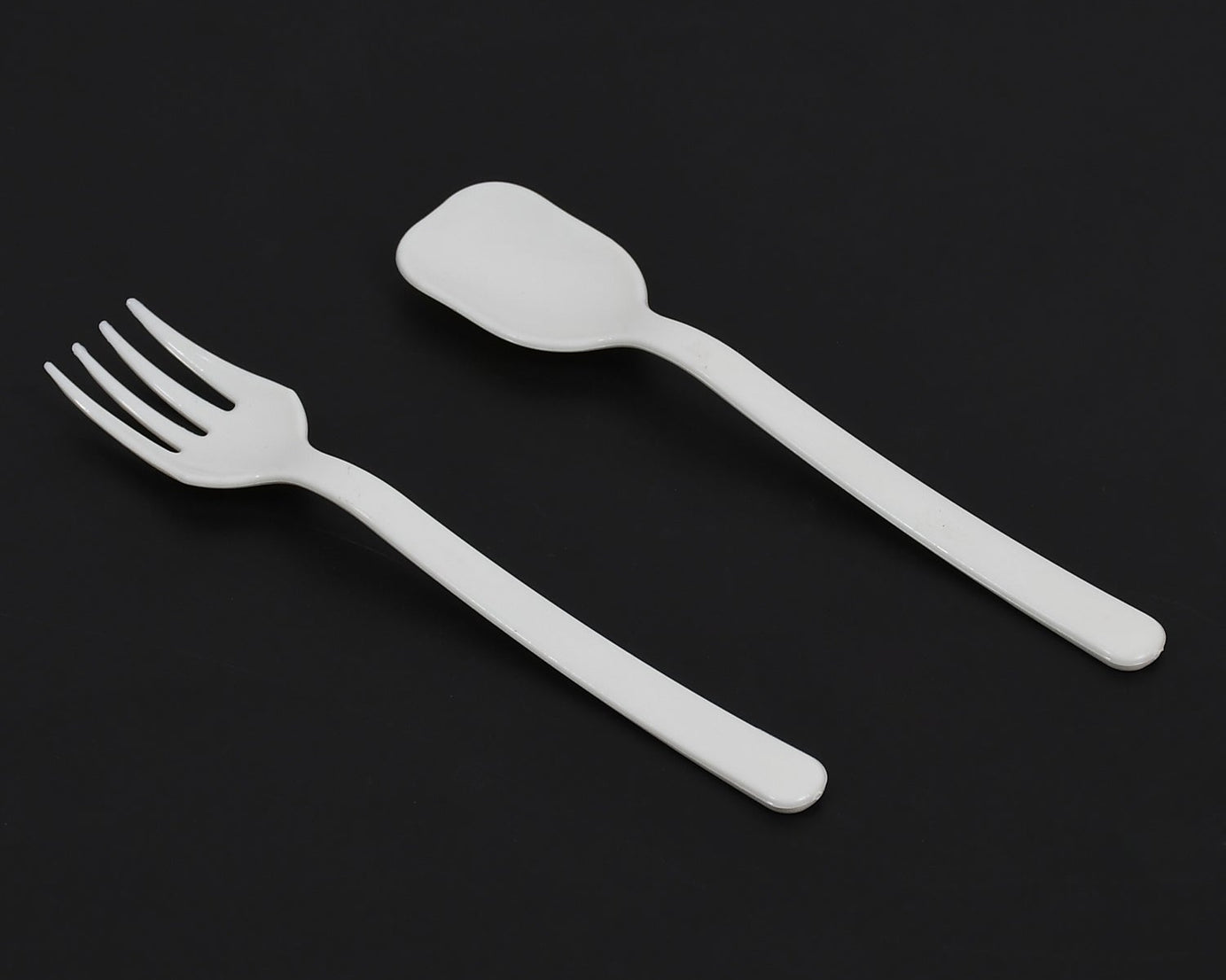 Plastic cutlery set for parties and catering