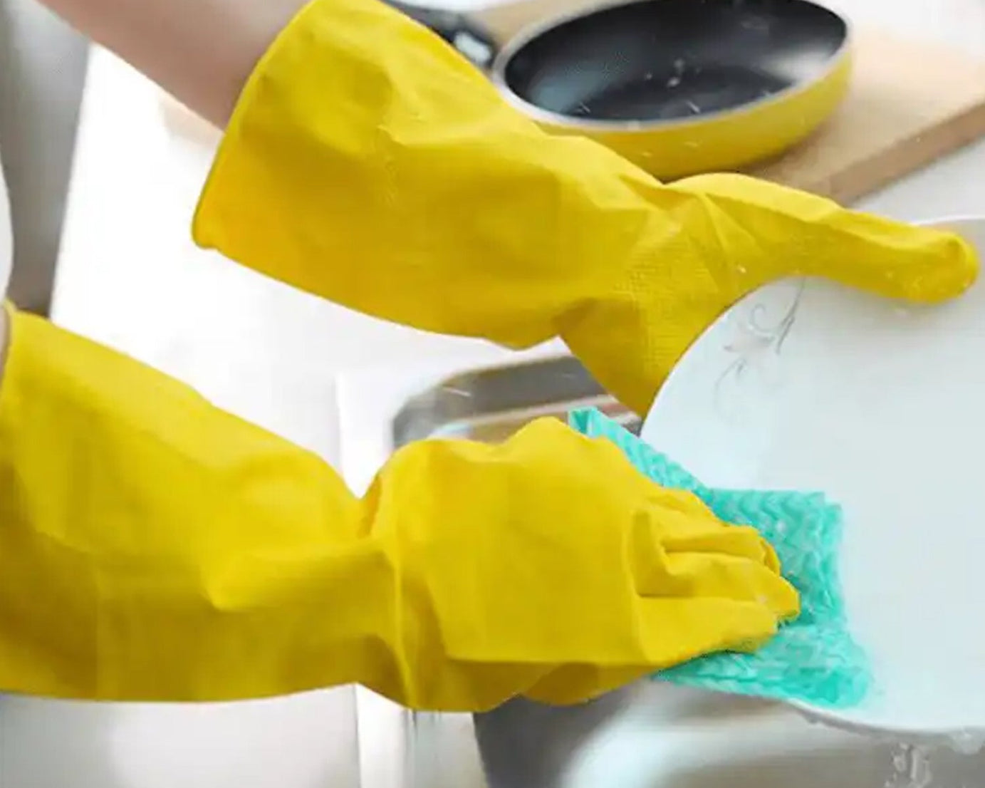 Multipurpose Rubber Cleaning Gloves: Reusable, Wet & Dry Use (1 Pair)