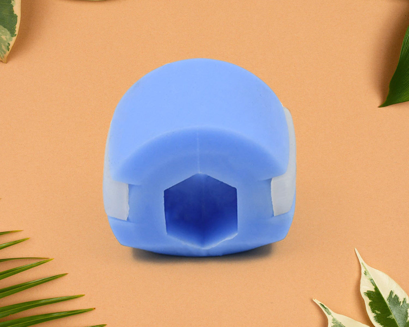 Cn Blue Mouth Exerciser Used To Gain Sharp And Chiselled Mouth Easily And Fast.