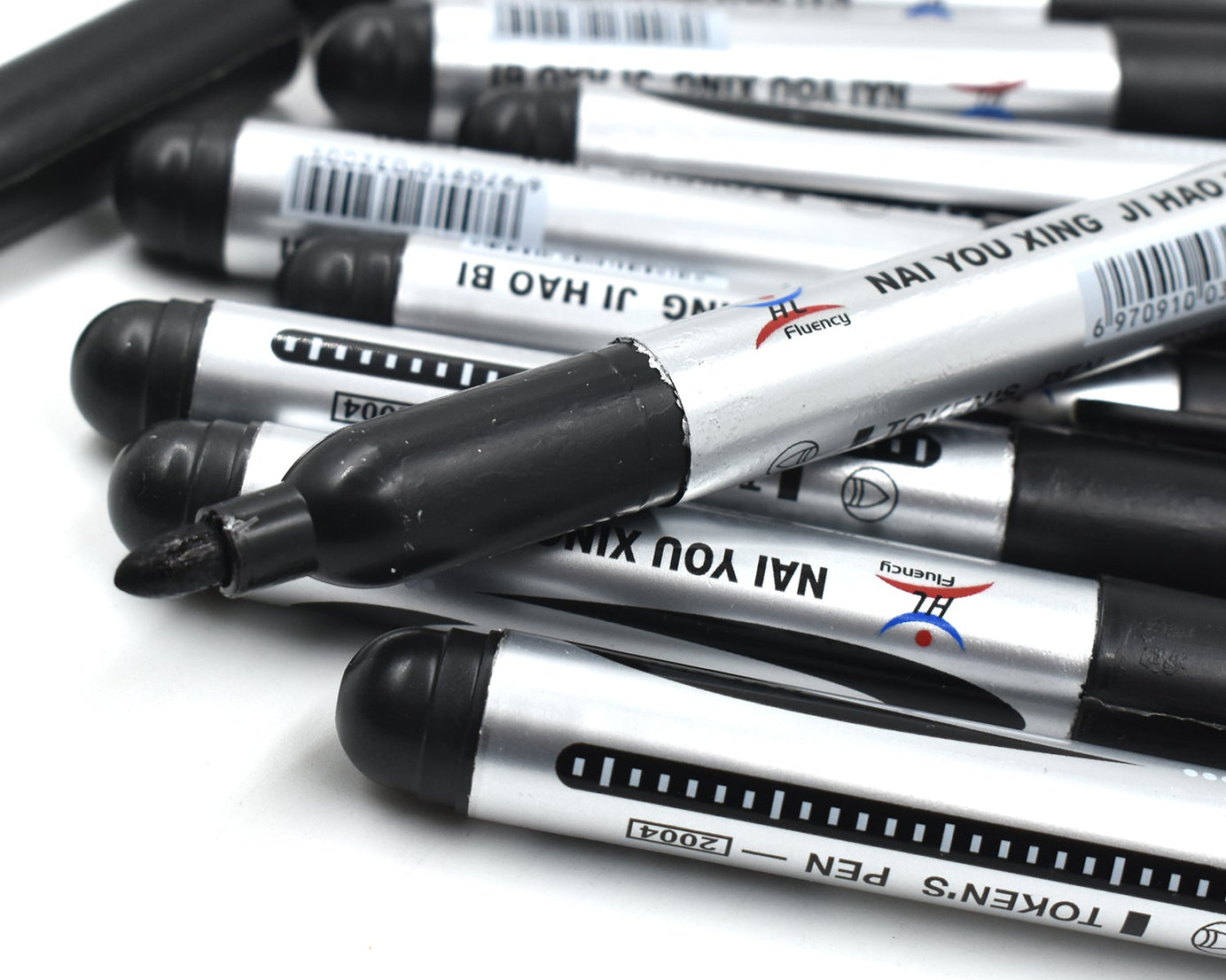 Black markers for official use