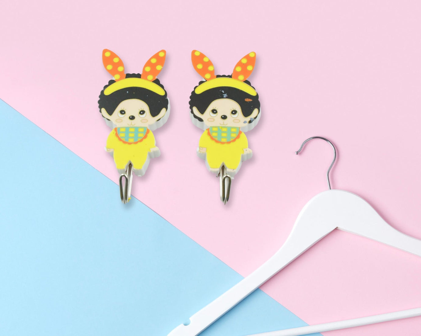 MULTIPURPOSE STRONG HOOK SELF-ADHESIVE HOOKS FOR WALL HEAVY PLASTIC HOOK, STICKY HOOK HOUSEHOLD FOR HOME , DECORATIVE HOOKS, BATHROOM & ALL TYPE WALL USE HOOK , SUITABLE FOR BATHROOM, KITCHEN, OFFICE