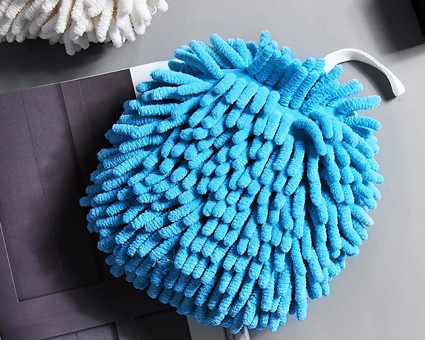 Hand Towels for Bathroom, Kitchen Hand Towel Hand Dry Towels Absorbent Soft Hanging Hand Bath Towels Microfiber Plush Chenille Hand Towel Ball Machine Washable Bathroom with Loop (1 Pc)