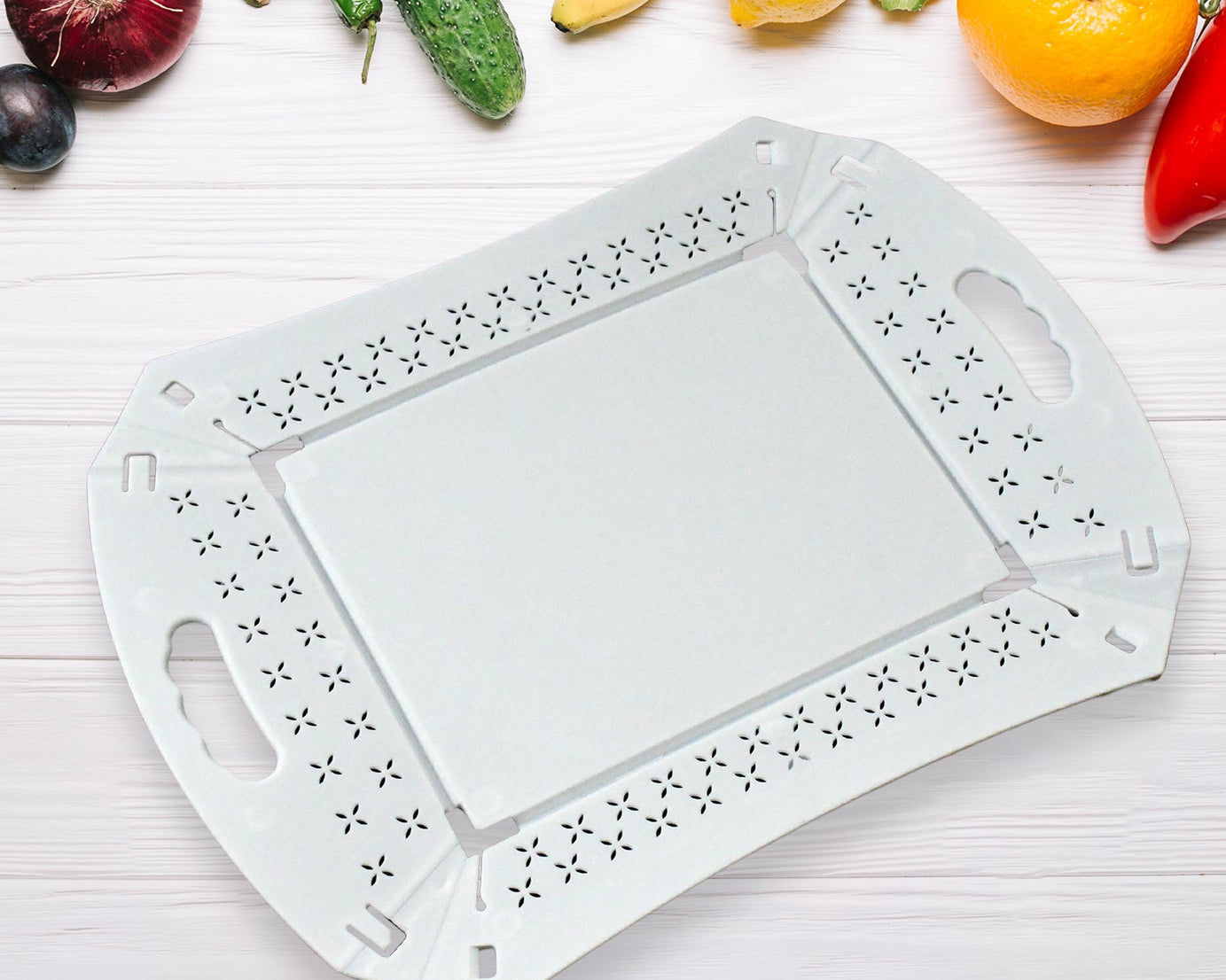 Foldable Serving Tray Plastic Serving Tray With Handle Serving Tray For Food, Kitchen, Outdoors, Restaurants (1 Pc)
