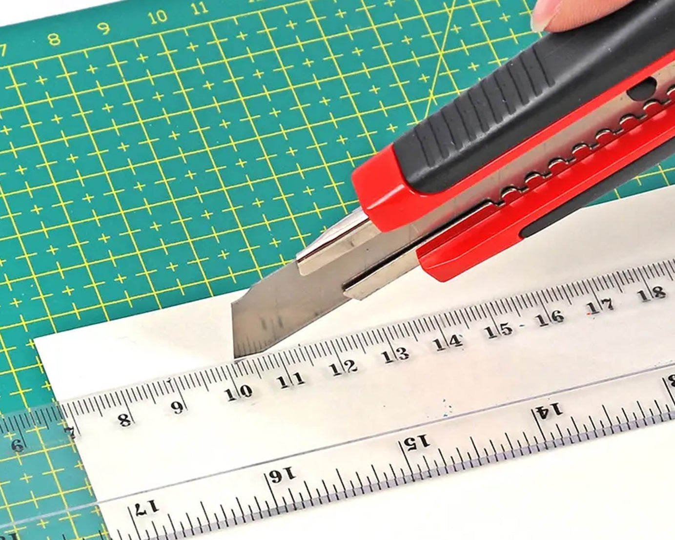 18 mm cutter knife set