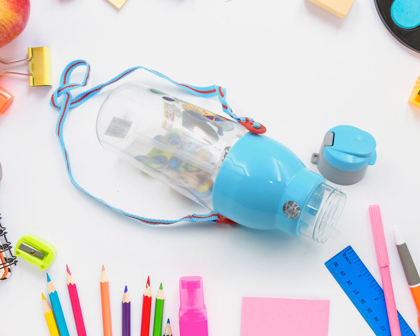 900ml Insulated Water Bottle with Dori & Straw: Leakproof, BPA-Free, Sports Bottle