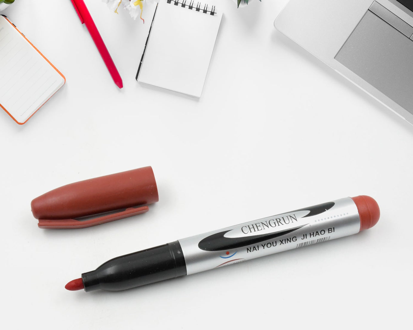 10Pc Marron Marker and pen used in studies and teaching white boards in schools and institutes for students (10 Pc Set)