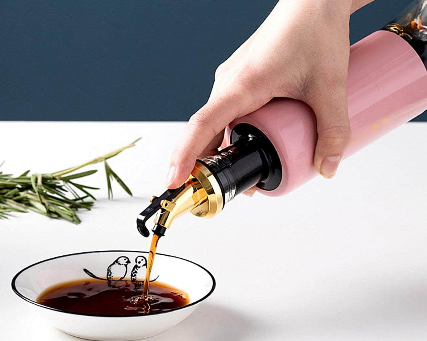 300 ML Olive Oil Dispenser Bottle Leakproof Condiment Glass Container Non- Drip Spout Soy Sauce Vinegar Cruet Bottle for Kitchen Cooking BBQ Fry for Kicthen Home (300 ML)