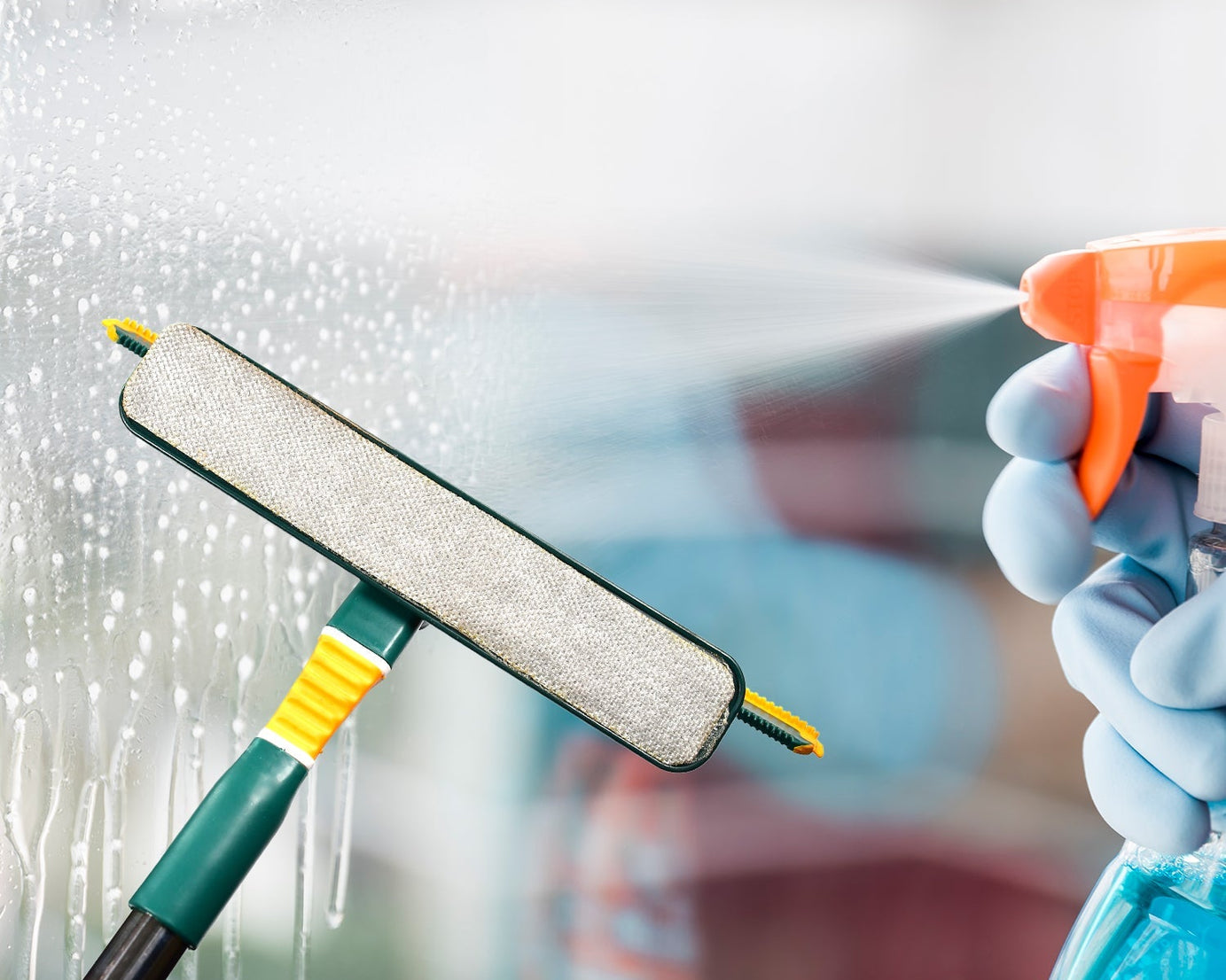 3 IN 1 GLASS WIPER USED IN ALL KINDS OF HOUSEHOLD AND OFFICIAL PLACES FOR CLEANING AND WIPING OF FLOORS, GLASSES AND DUST ETC.