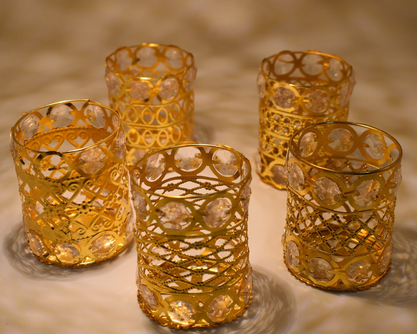 Two-line diamond jhoomer with mixed design.