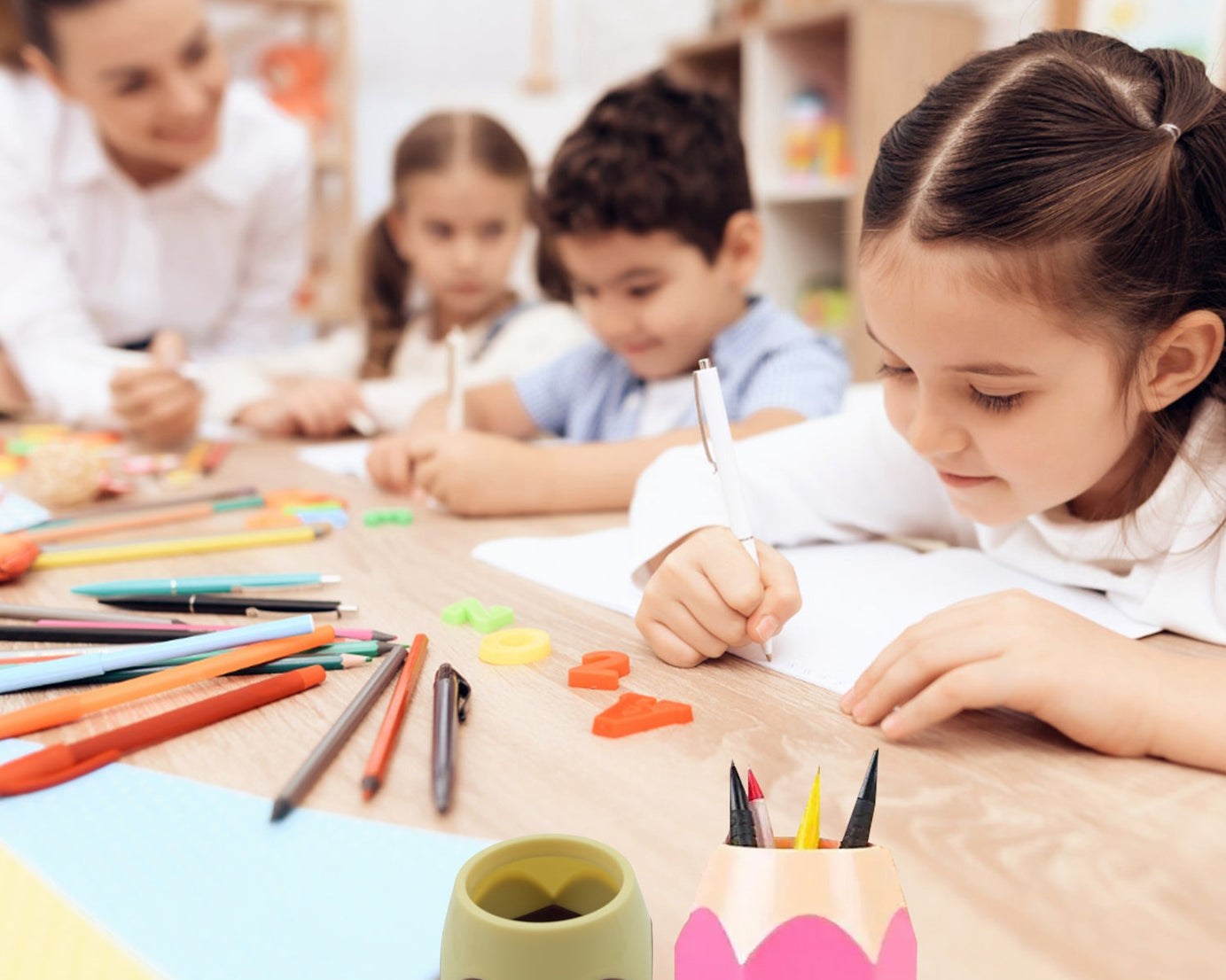 4312 Pencil Pot, Desk Pen Pencil Holder, Makeup Brush Holder, Container Pot for Desk Accessories Supplies Organizer, Home, Office, School Decoration Desktop Decor (1 Pc)