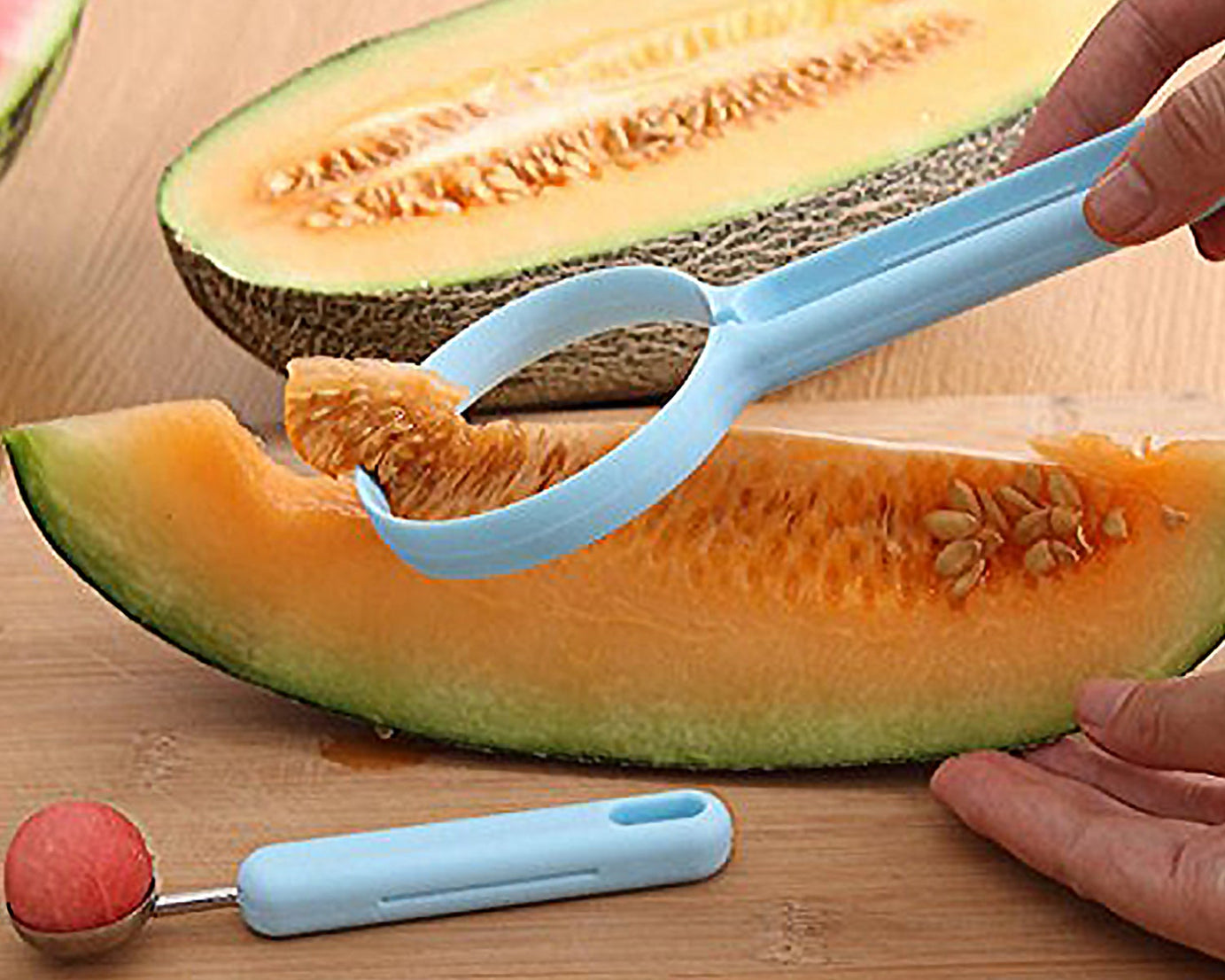 2 in 1 Kitchen Tool - Soft Fruit Peeler and Baller - Avocado, Papaya, Watermelon, Honey Dew - Kitchen Gadget Tool (1 Pc)