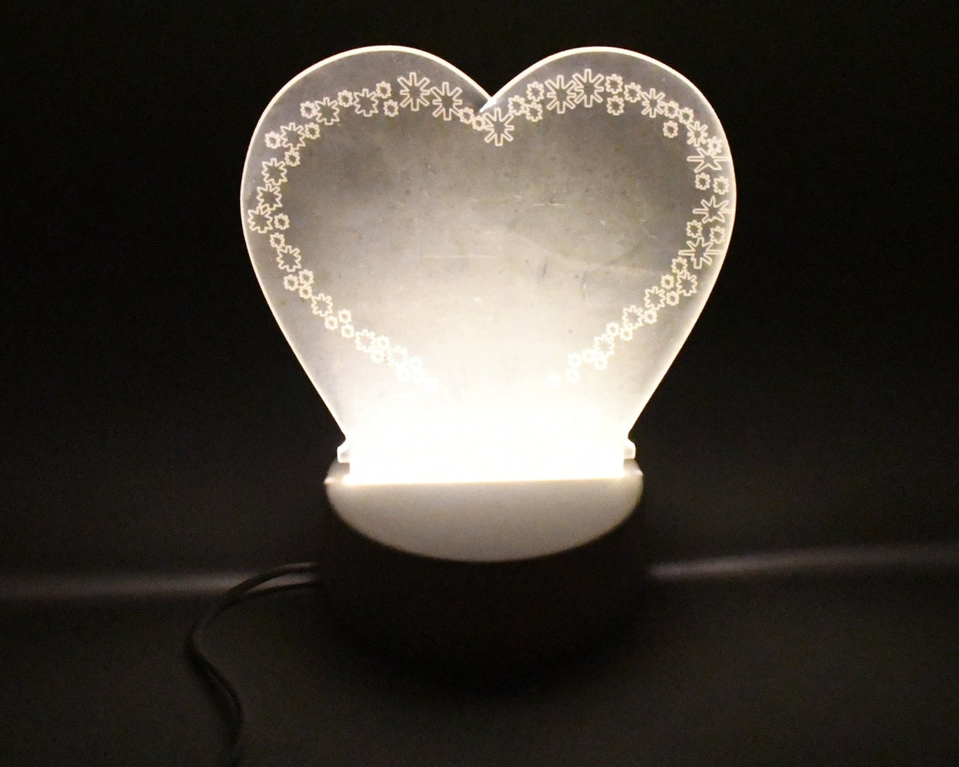 Creative Visualization Lamp 3 D Acrylic Decorative Lamp for Creative Keeps Notes Drawing Table Lamp for Home Decor / Bedroom / Gift / Office Decoration / Erasable Board (Heart-Shape / 1 pc)