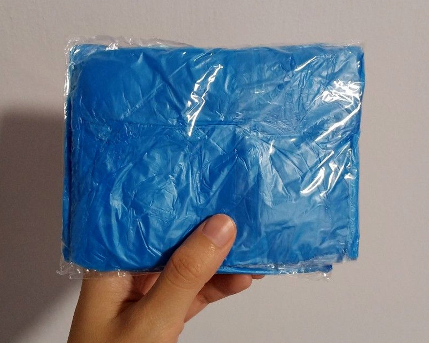 Waterproof pocket raincoat, easy to carry and reuse