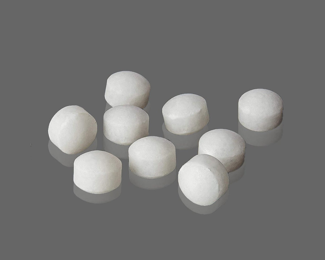 Naphthalene balls for clothes and bathroom use, effective for pest control