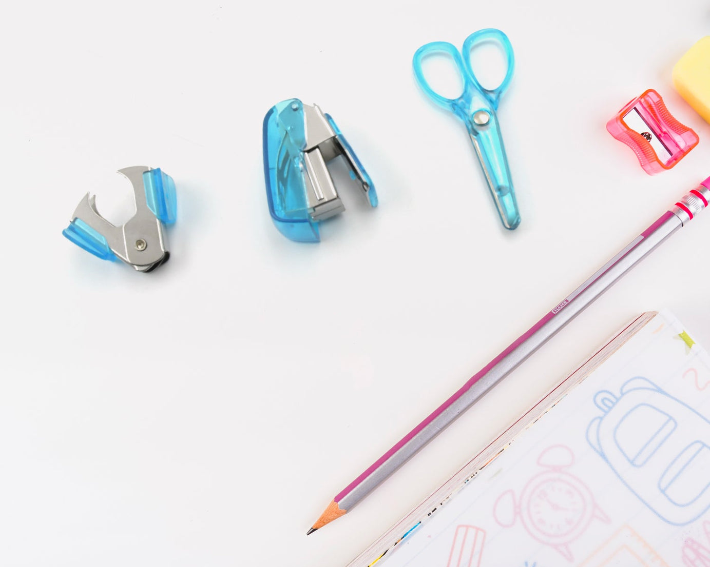 4143 Mini Office Stationery Set, Including Stapler, Scissors, Paper Clips, Tape Dispenser, Transparent Tape, And Staples