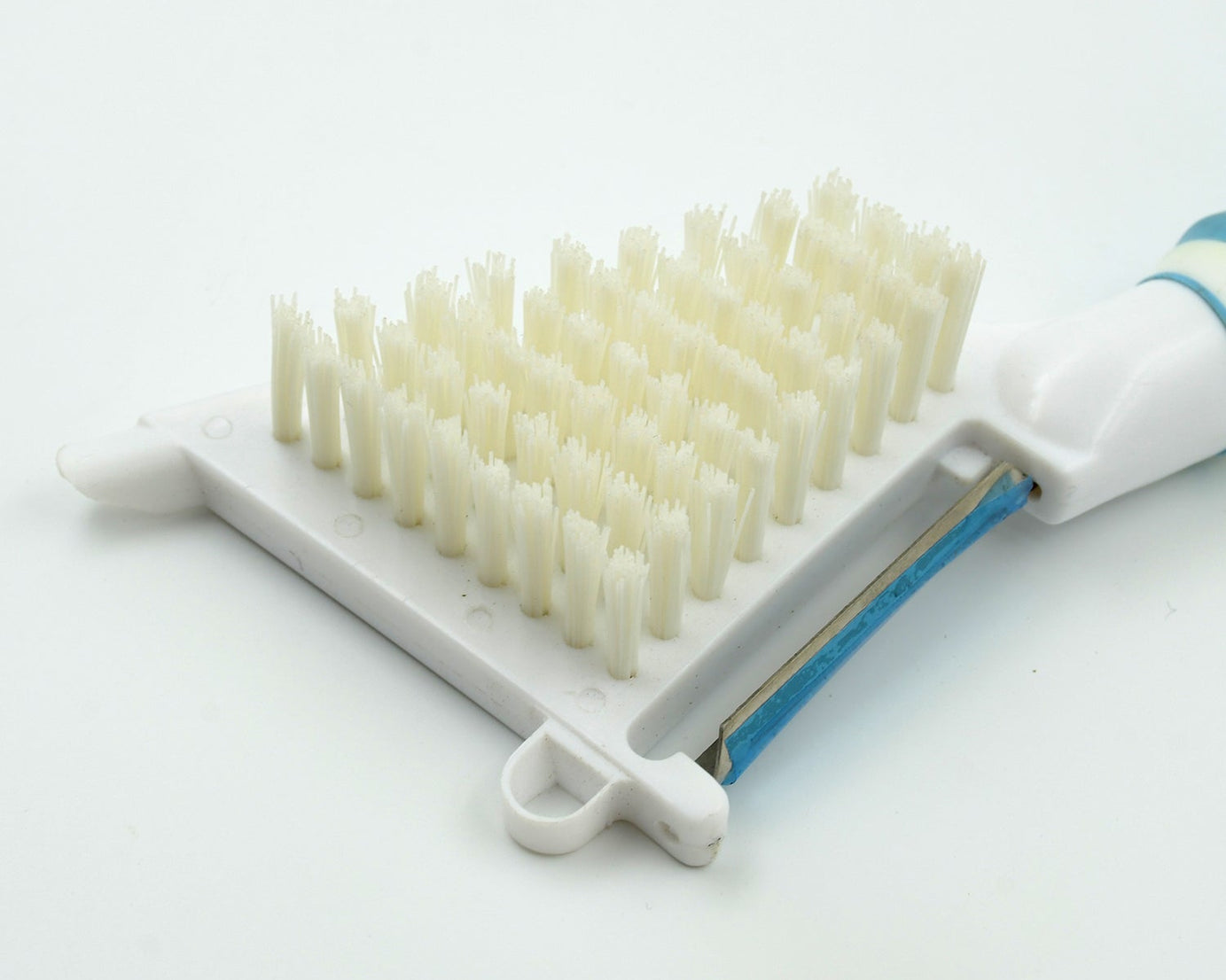 5749 Multipurpose Peeler Brush, Vegetable Peeler with Brush, Multifunctional Fruits and Vegetable Cleaning Brush, Stainless Steel Potato Peelers, Home Kitchen Peeler with Long Handle (1 Pc )