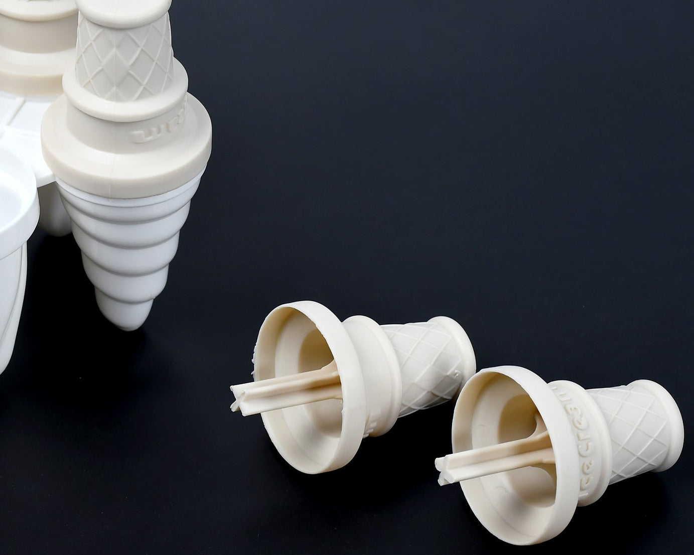 6 Pc ice candy maker Ice Cream Mold used for making ice-creams in all kinds of places including restaurants and ice-cream parlours etc.