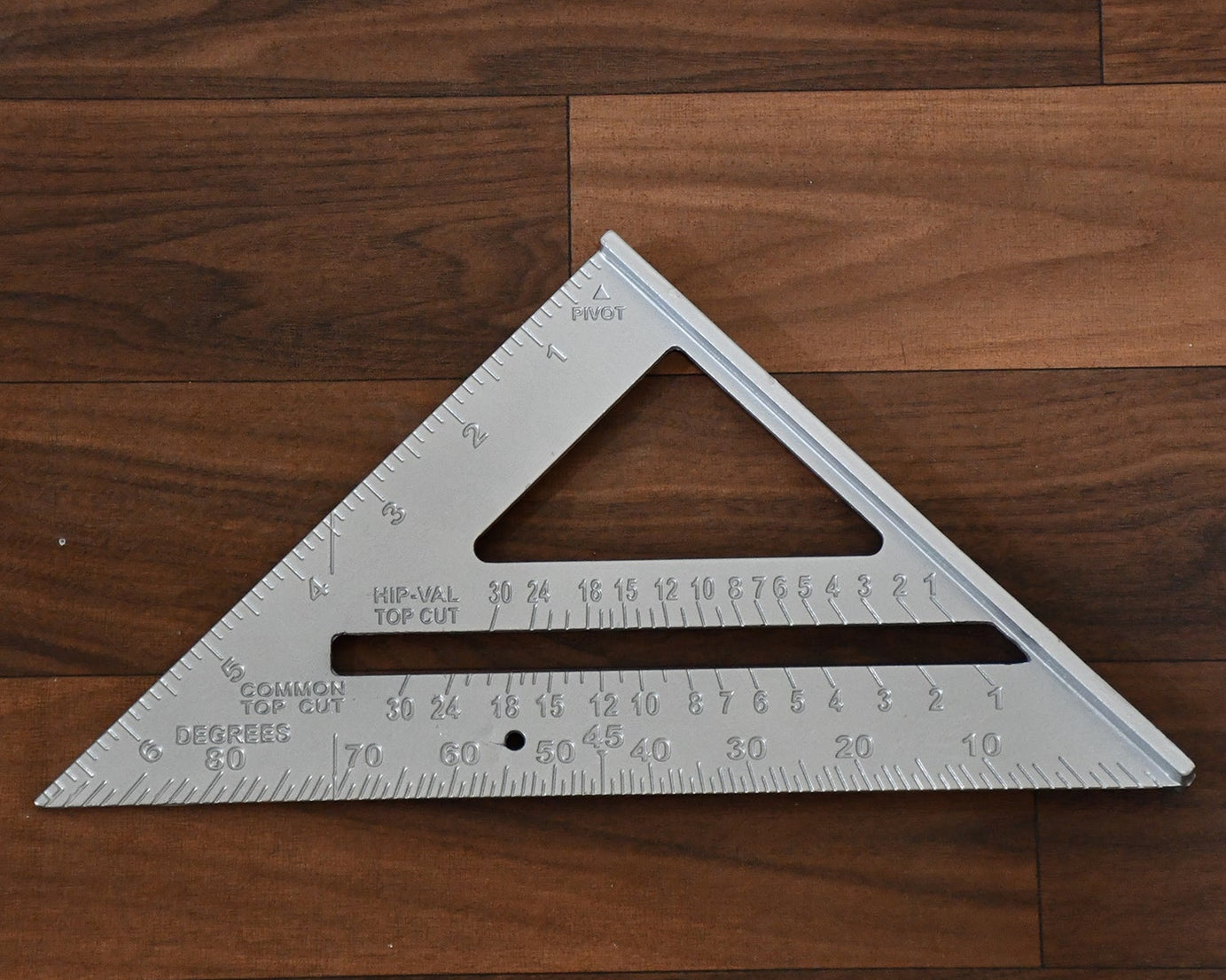 Double Side Scale Triangle Measurement Hand Tool, 45 Degree Triangle Ruler, Home for Industry, Aluminum Alloy Rafter Square 7-Inch Length