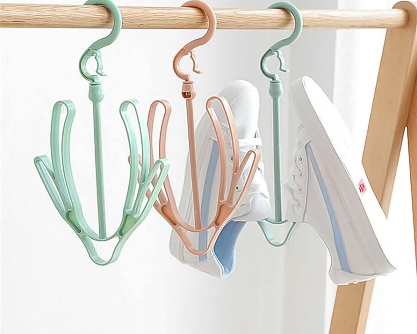 Rotatable Shoe Hanging Racks