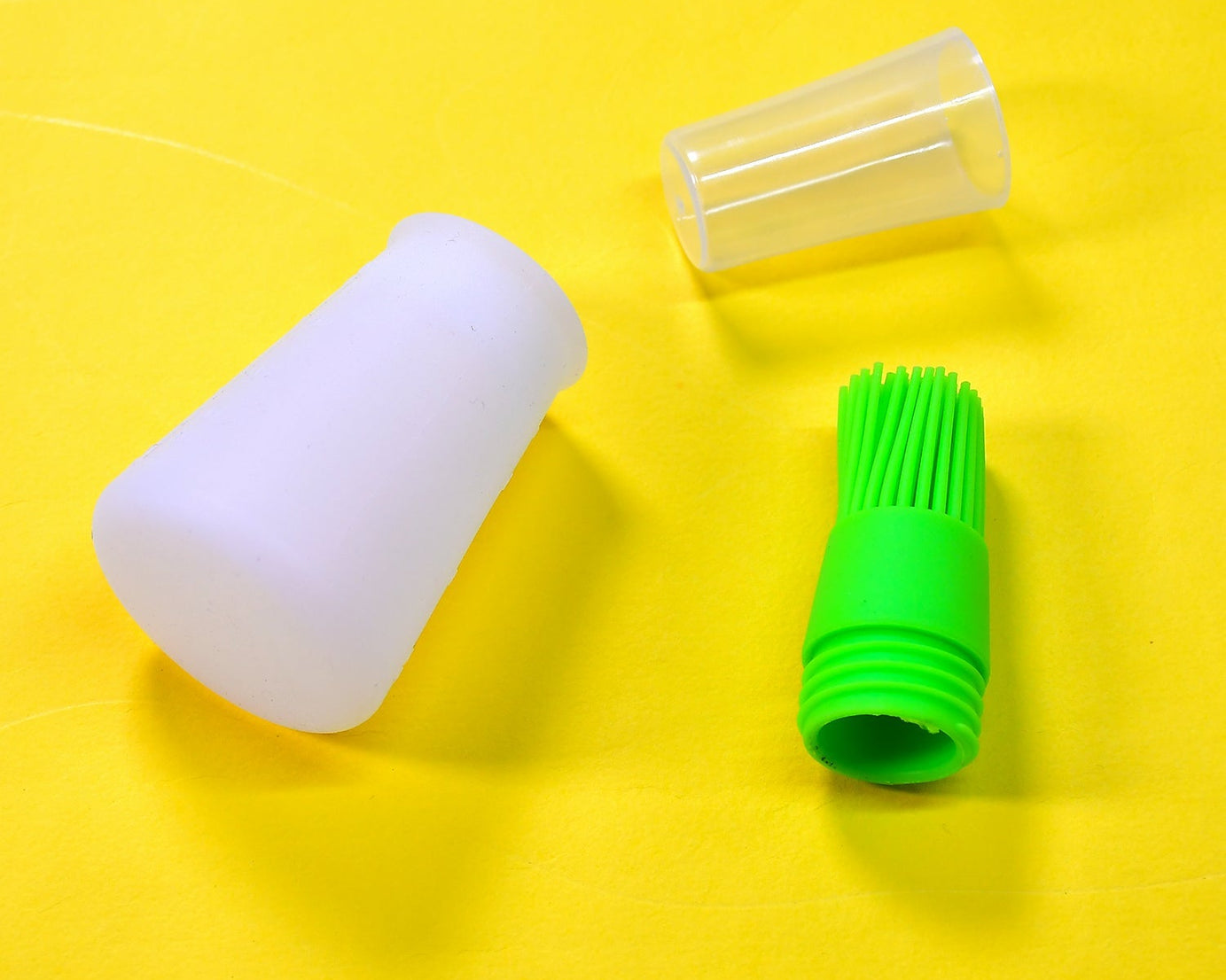 Silicone oil bottle with brush